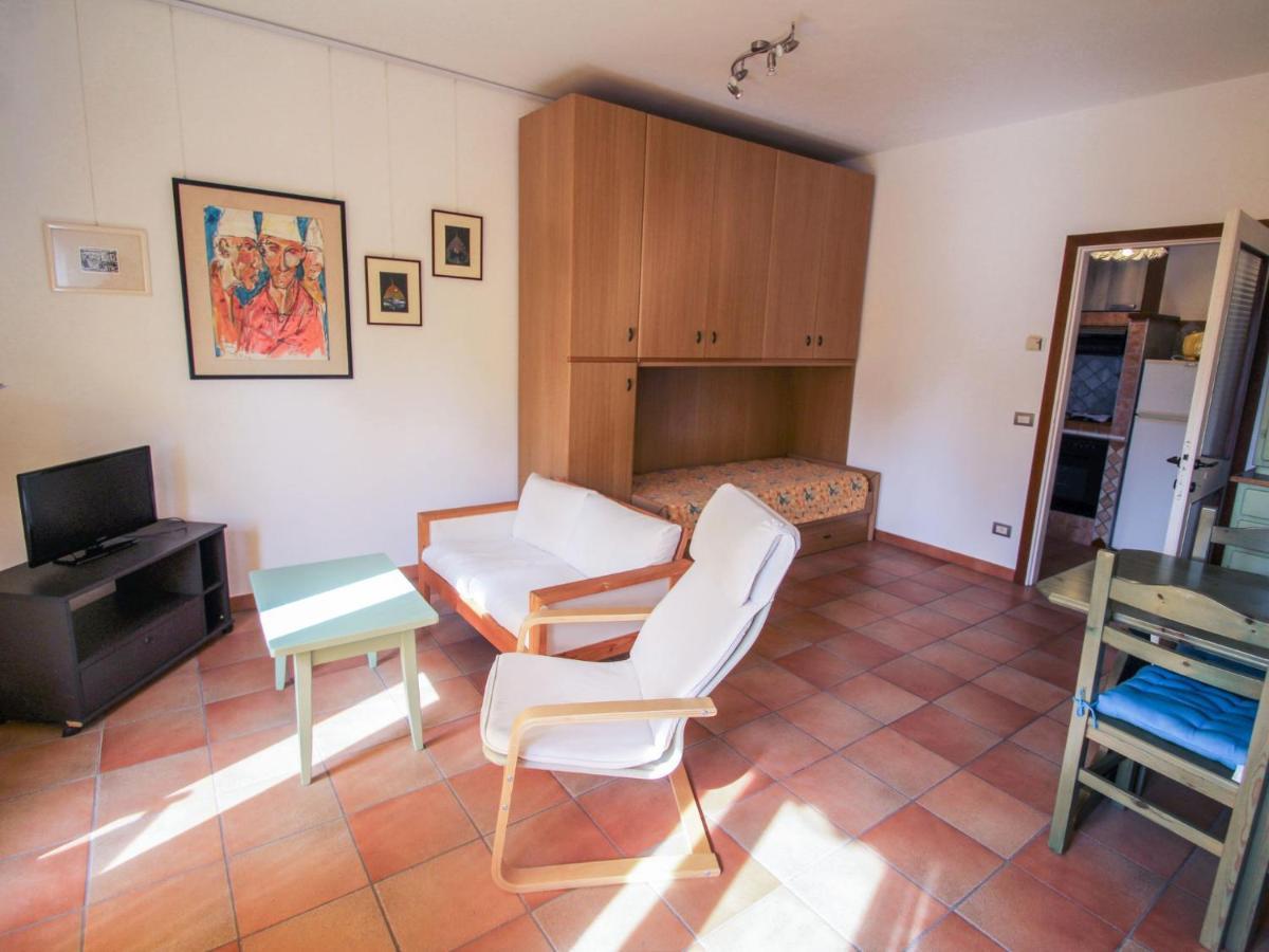 Apartment Residenza Agrifoglio-16 By Interhome Luino Bagian luar foto